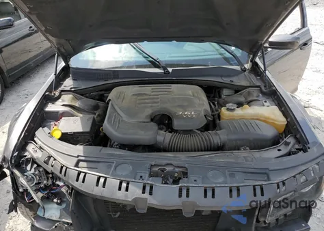 2013 Chrysler 300 S from USA, damaged, VIN 2C3CCABG4DH565622